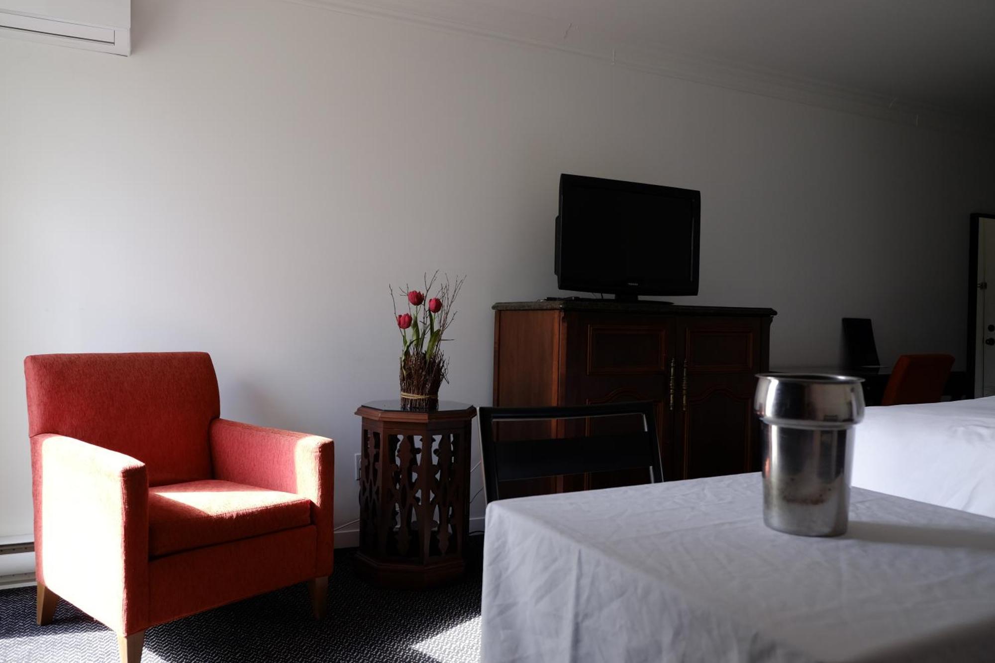 Auberge La Camarine Beaupré Rum bild